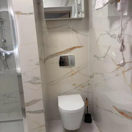 Jbhotels Deluxe Ii 3* شتشيتسين